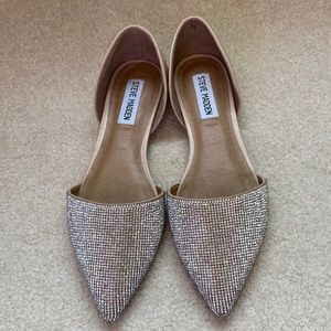 Tan and sparkle Steve Madden flats!